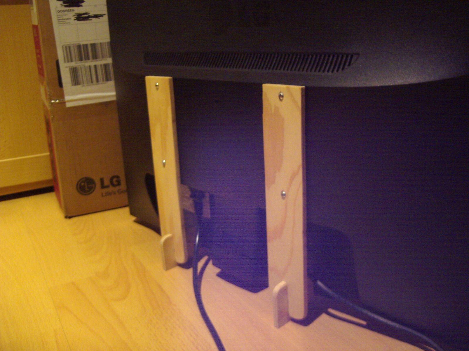 Poor Man's Monitor Stand Instructables