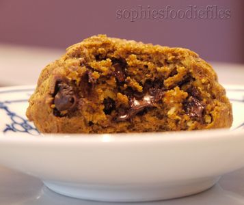 Vegan Spelt Pumpkin Chocolate Chip Muffins!