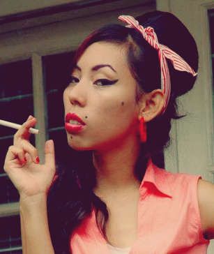 Amy Winehouse - Easy Bee Hive Hair Up Do