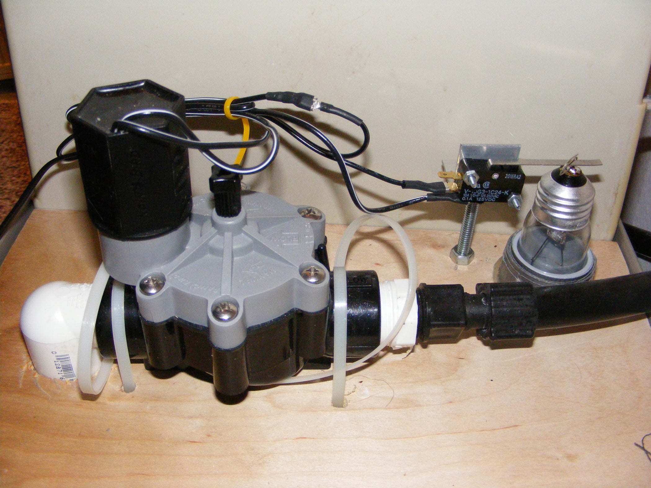 Easy Auto Fill Humidifier 6 Steps Instructables