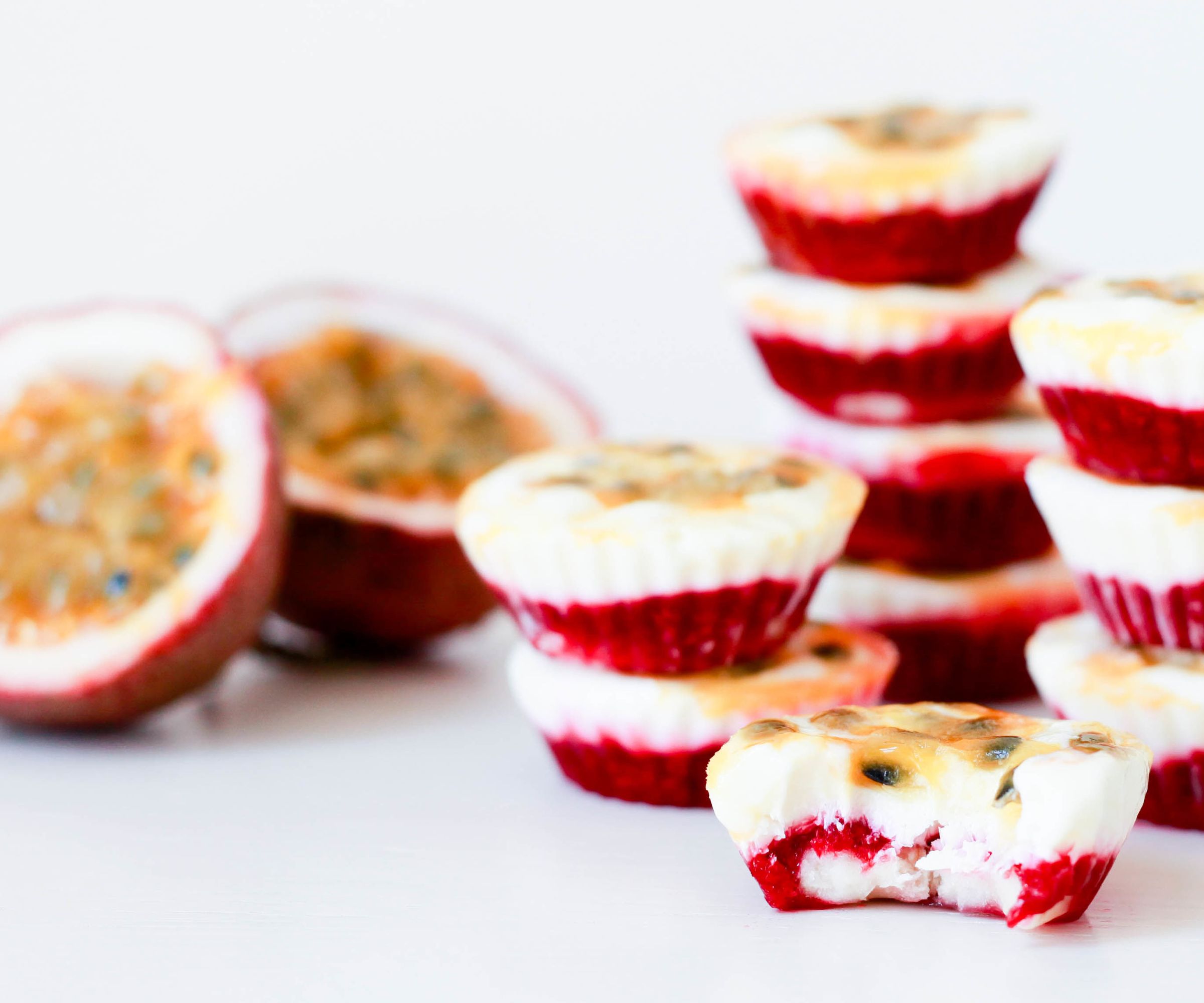 5 Ingredient Frozen Yoghurt Cups