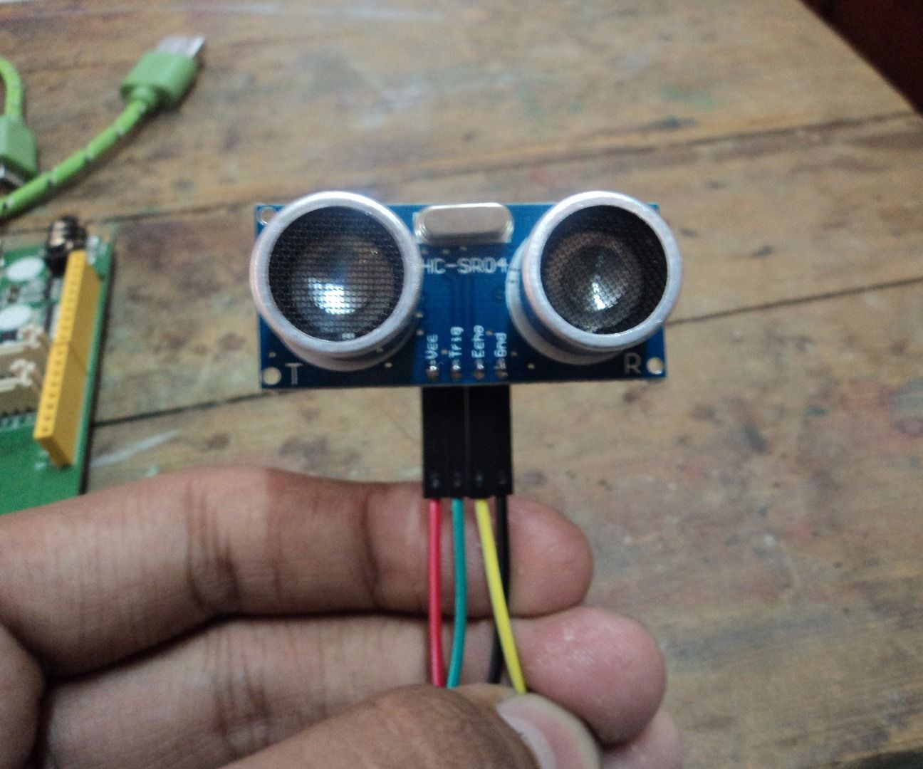 Sensor Tutorial HC-SR04 Linkit One