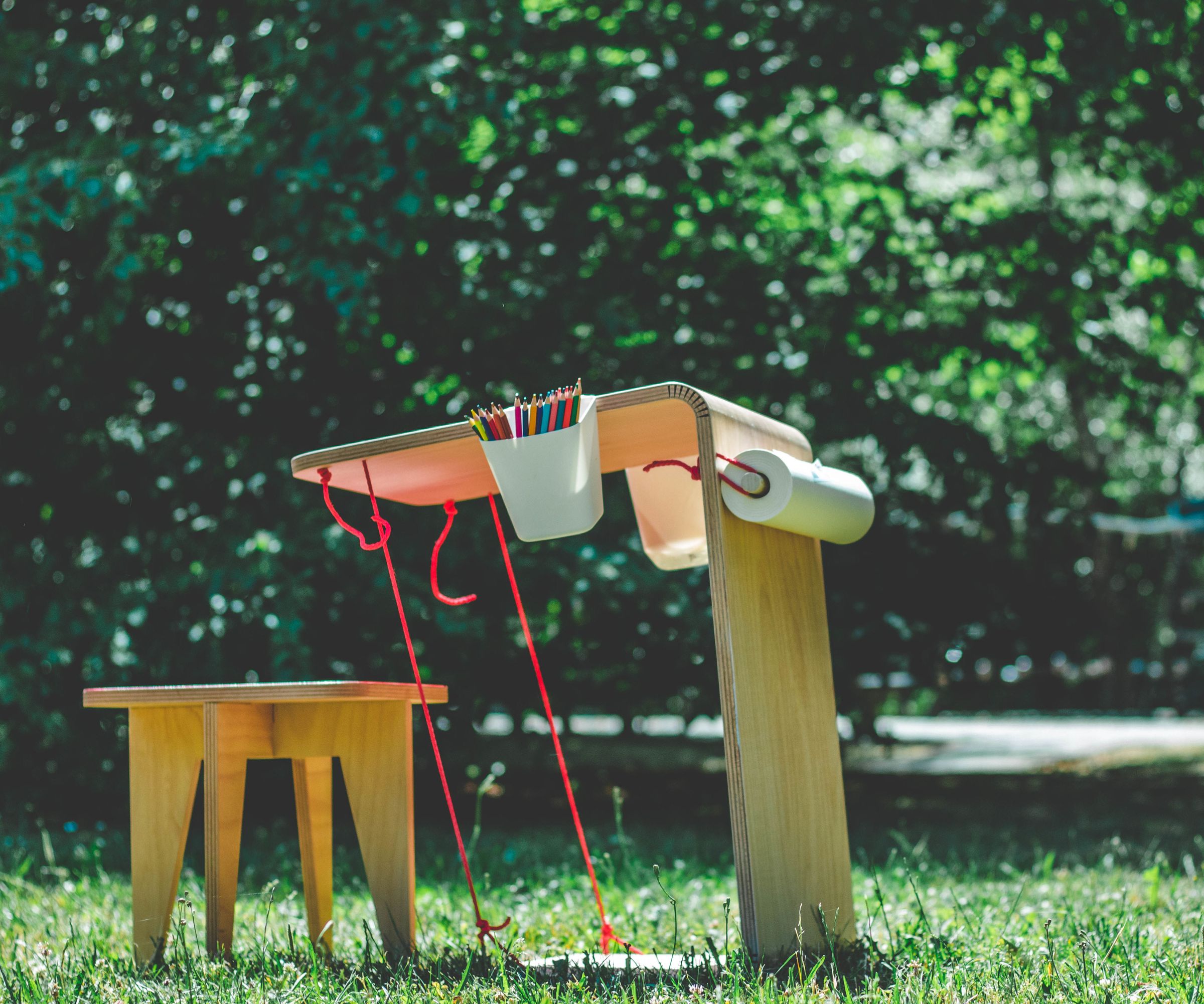 // 3D PUZZLE FURNITURE // Mobile Kids Desk 