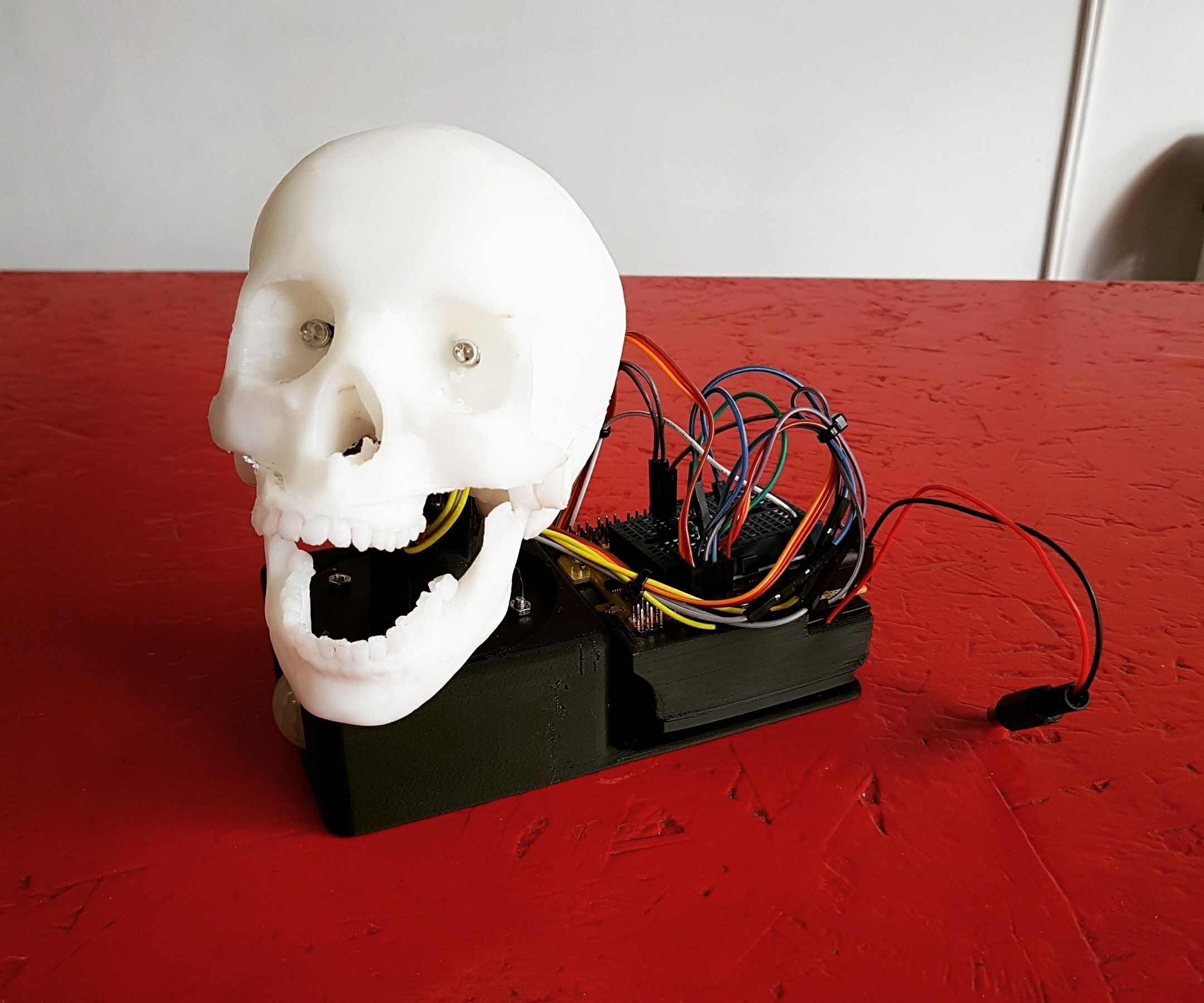 Motion Detection Halloween Talking Skull