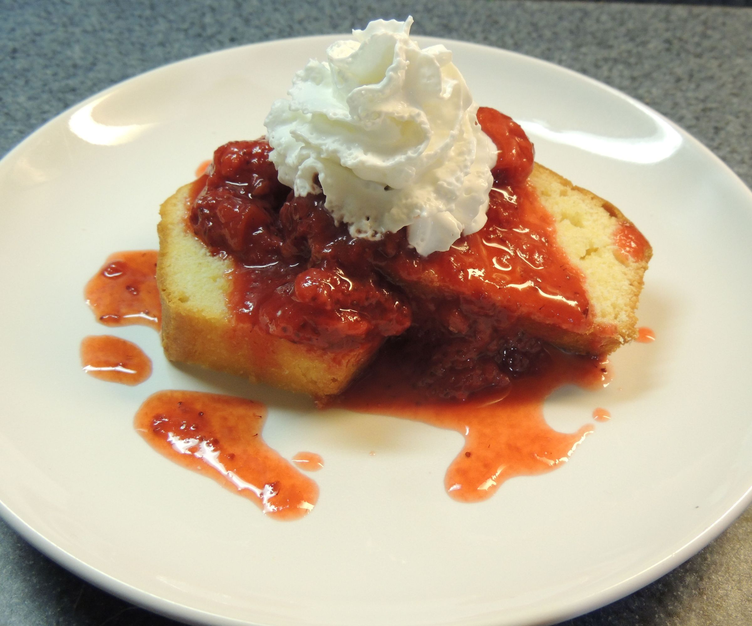 How to Make Strawberry Shortcake