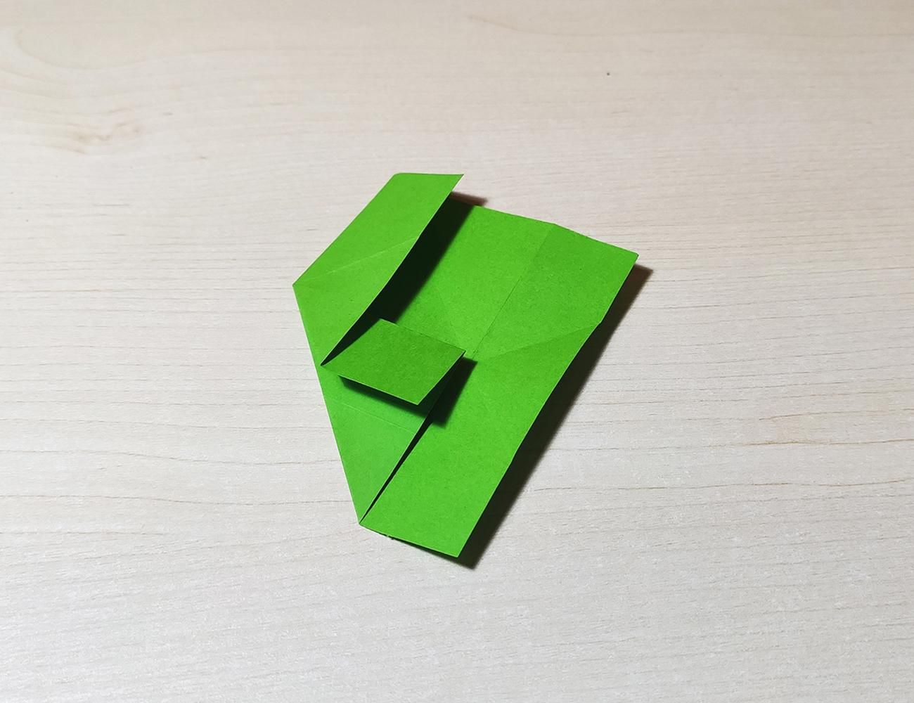 Mini Origami Rose Earrings : 9 Steps (with Pictures) - Instructables