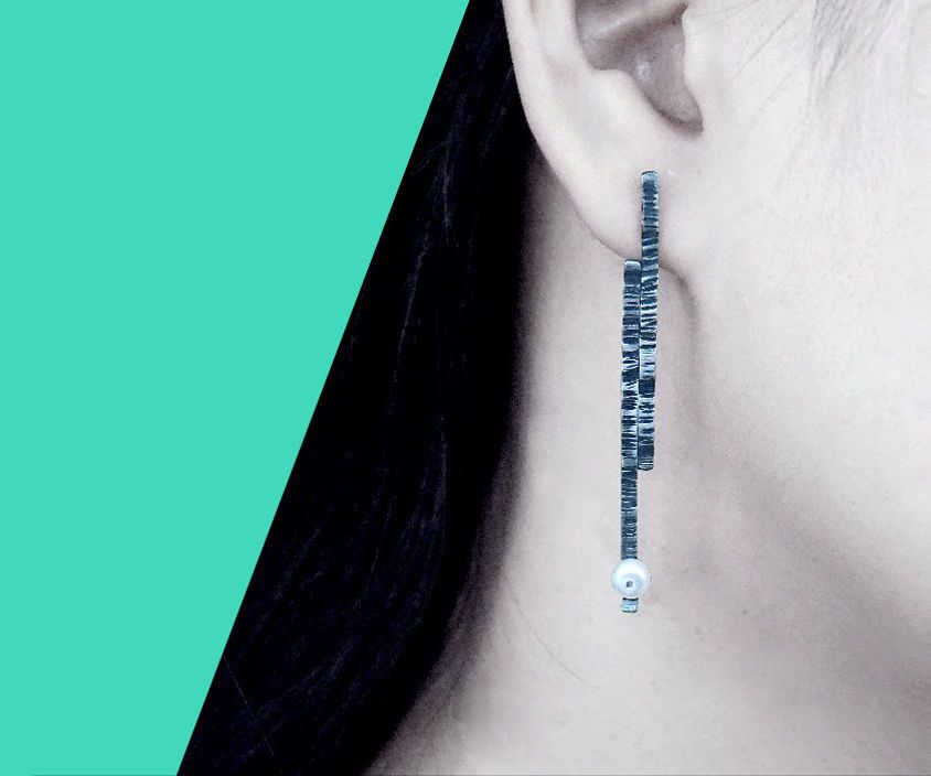 DIY Tutorial-How to Make a Retro Silver Earrings With Pearls! 