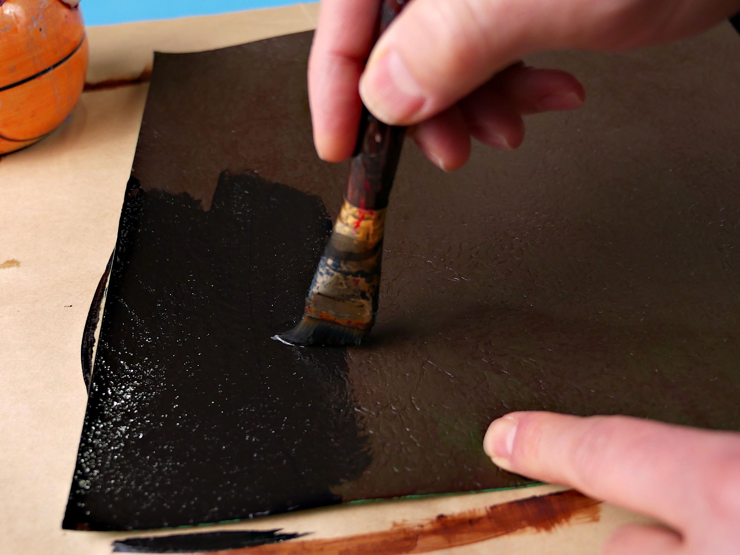 Make Fake Leather From Tinfoil and Foam! 8 Steps (with Pictures