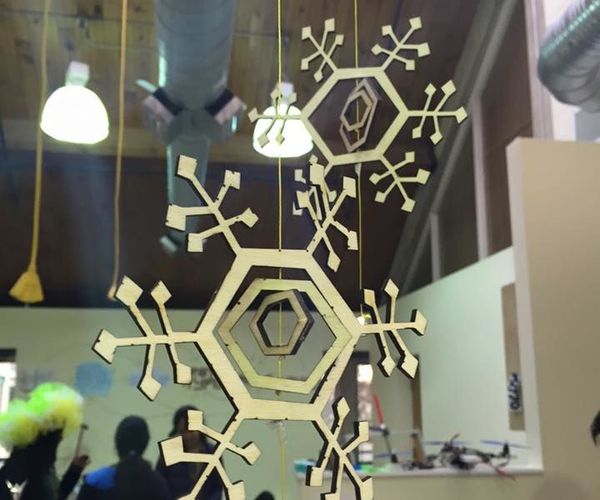 Kinetic Snowflakes