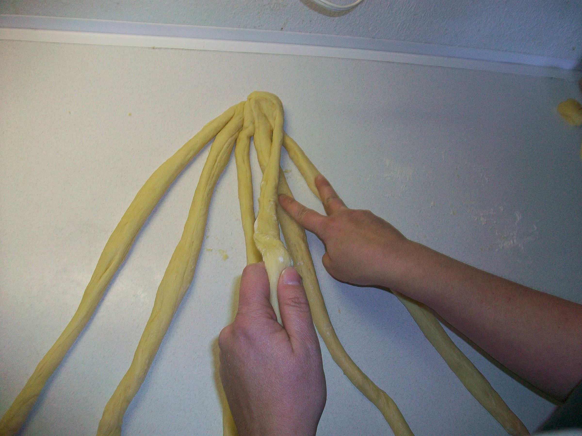 How to Braid Challah - 6 Strand Method : 3 Steps - Instructables