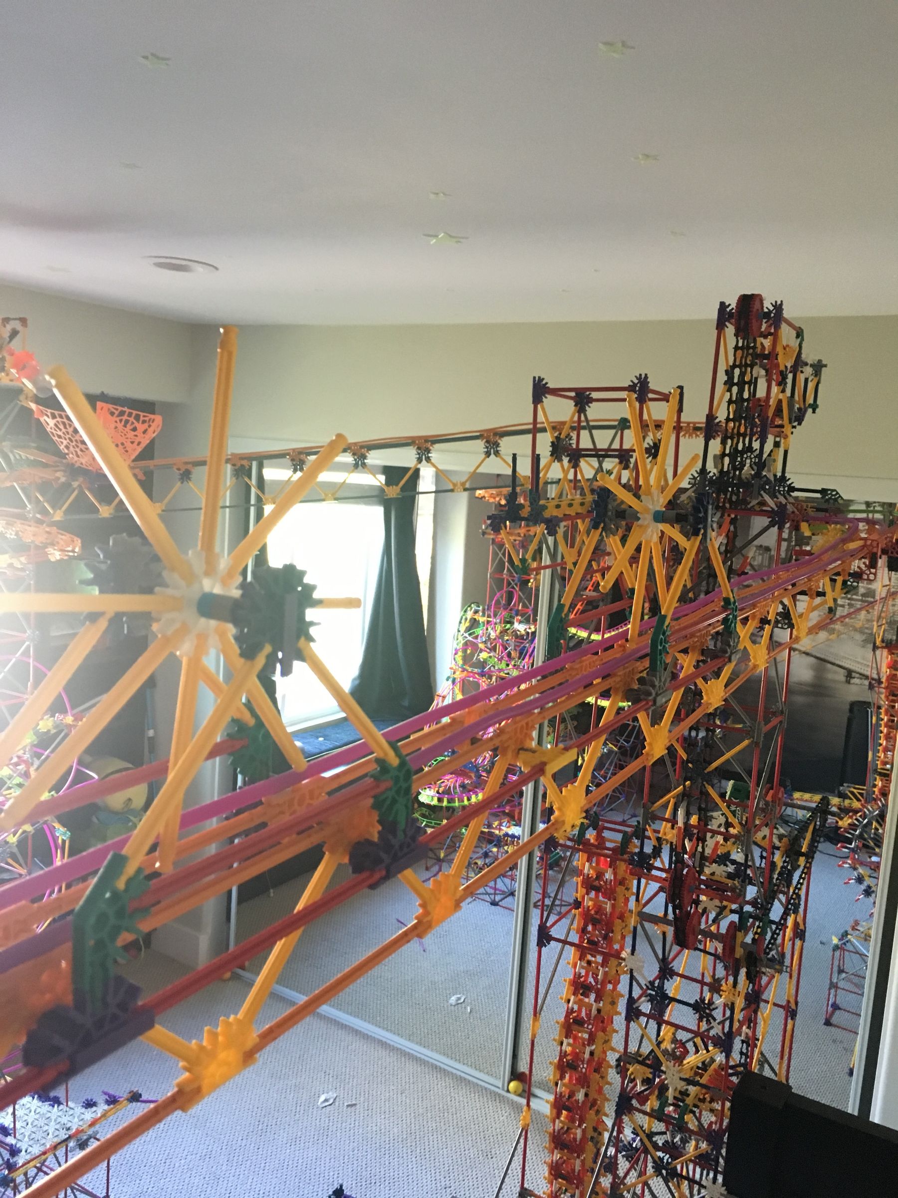 Around the Room: K'nex Ball Machine - Instructables