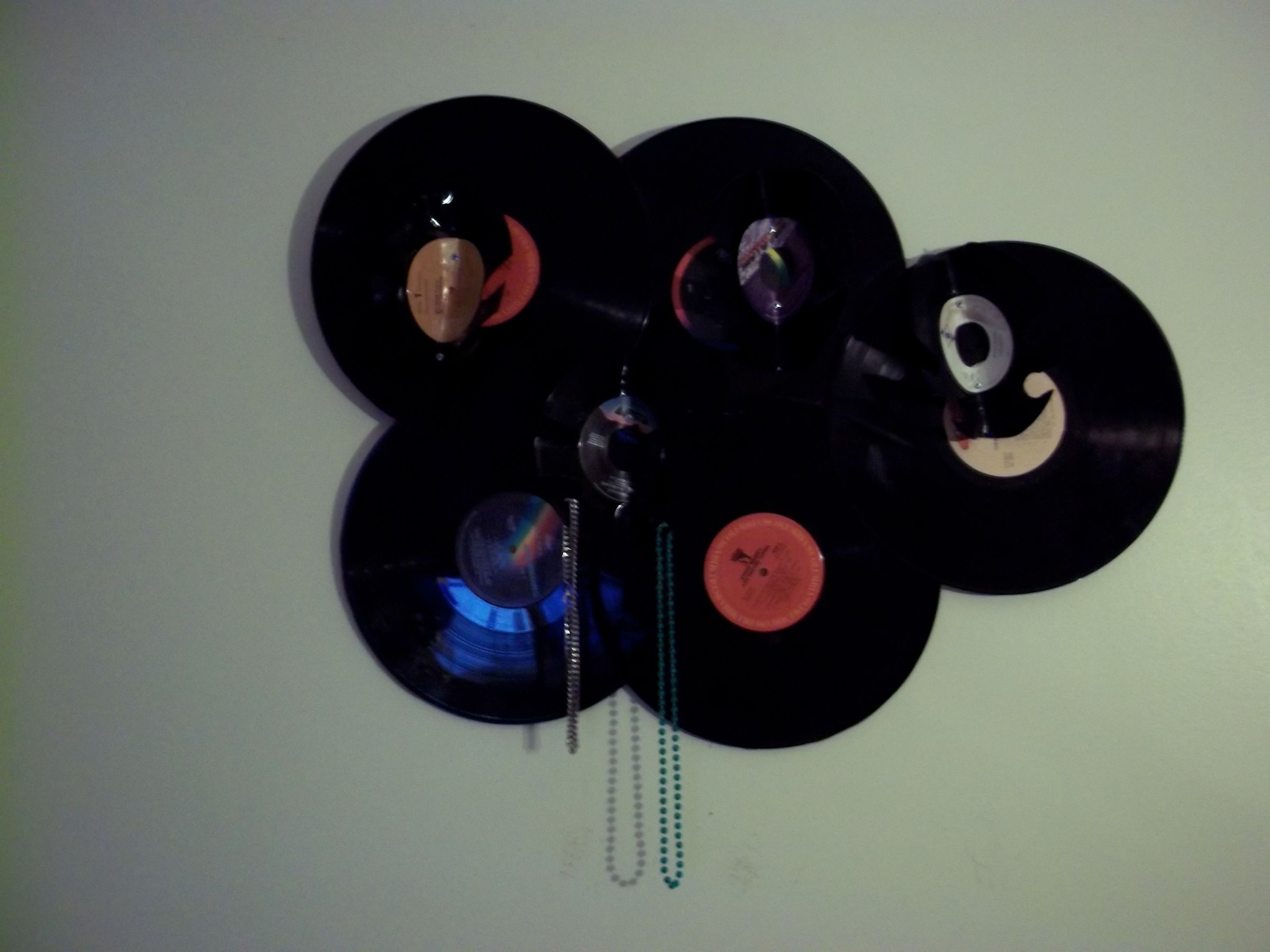 Necklace Holder With a Spin