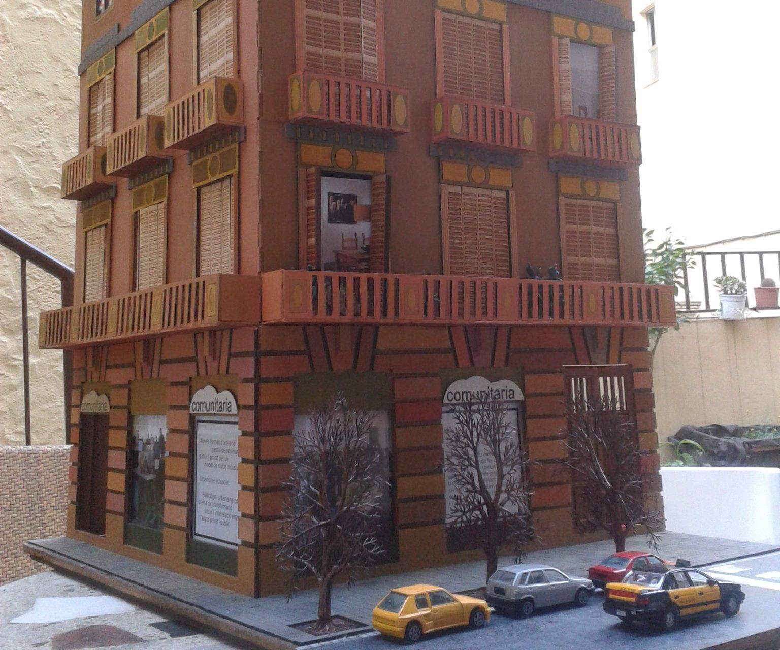 Corte Láser De Un Edificio Modernista De Barcelona