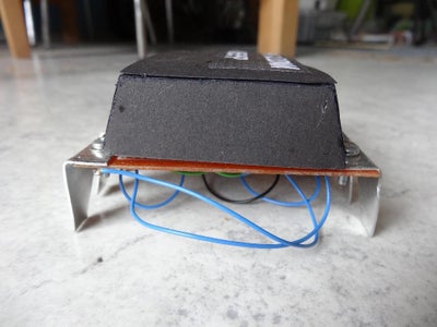 The Famous NE555 Timer-IC, Original and a Bit Larger