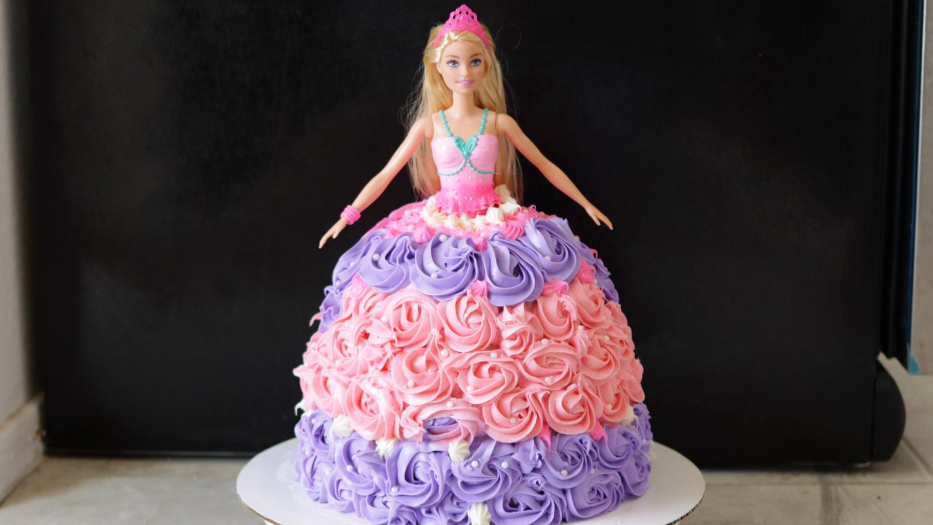 Barbie Cake : 10 Steps (with Pictures) - Instructables