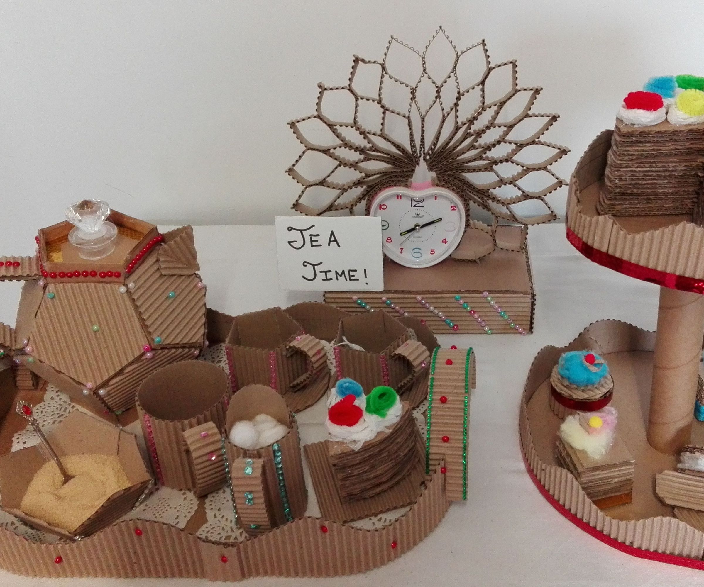 Cardboard Tea Time Tea Set