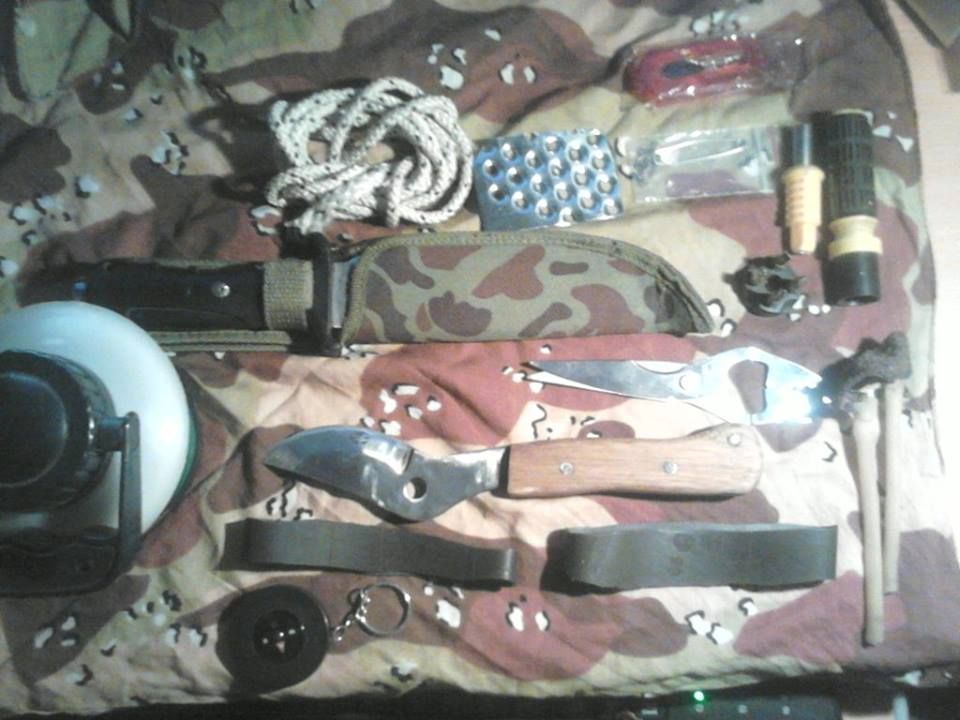 Small Homemade Survival Kit V.01
