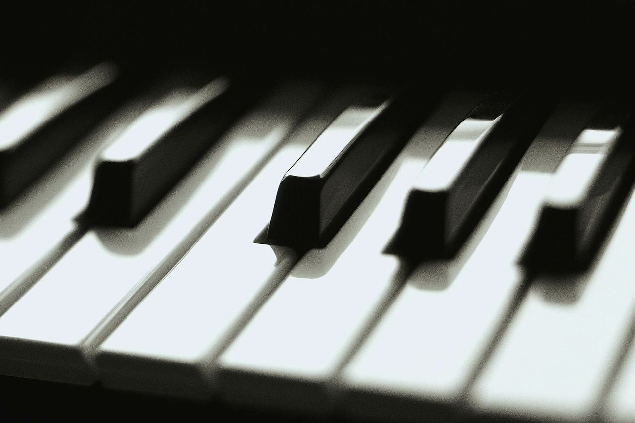 How to Play the Piano