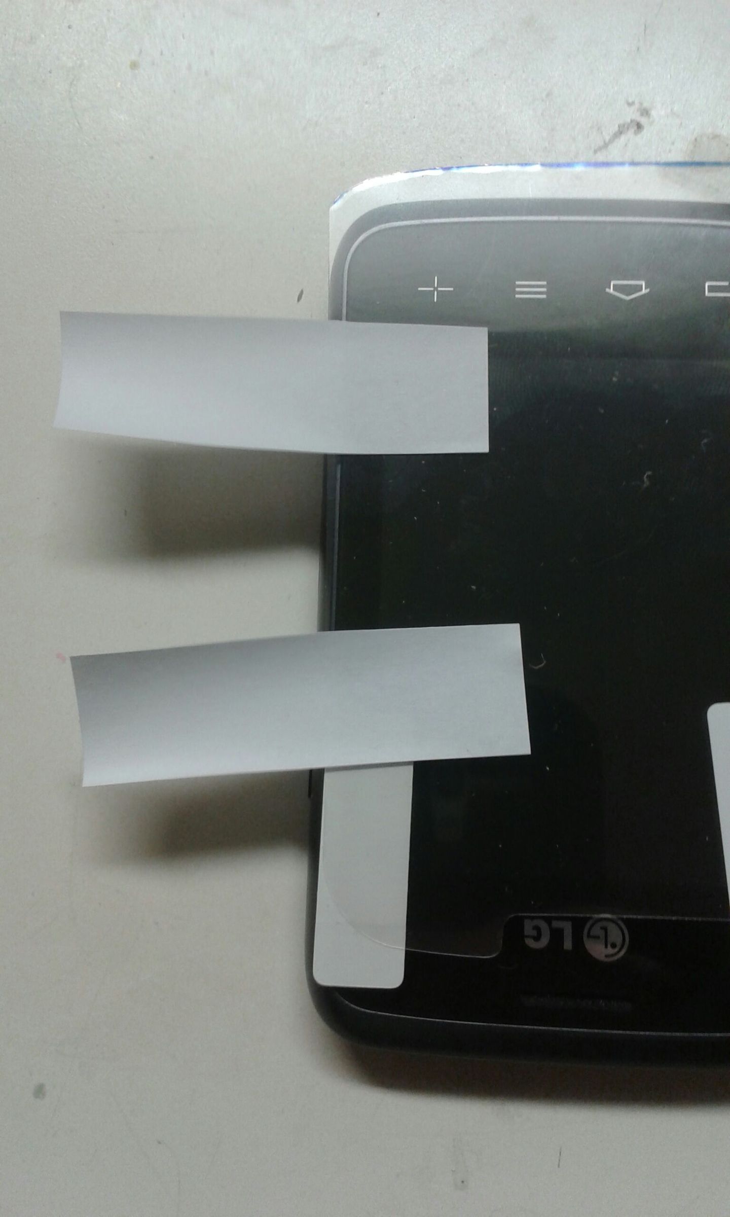 Adapting & Fitting a Screen Protector 4 Steps Instructables