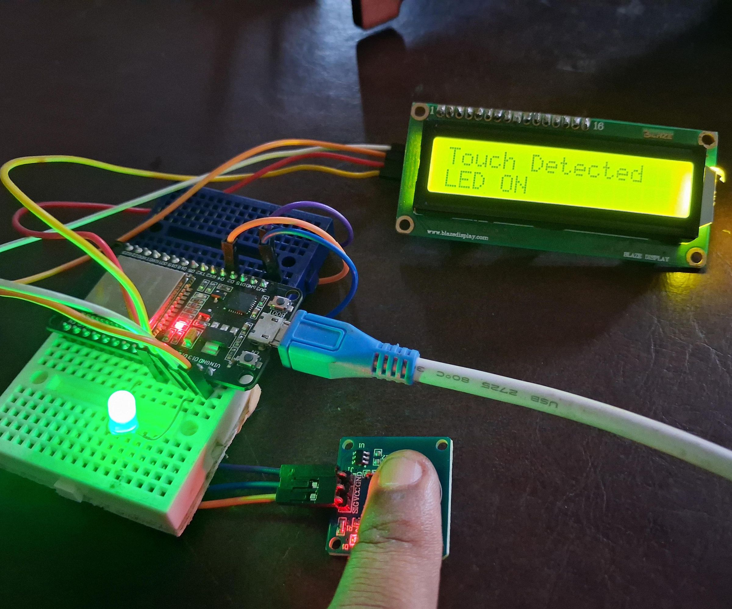 ESP32 Sensor System With LCD Display & LED