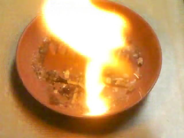 EXPLODING ASHTRAY PRANK...