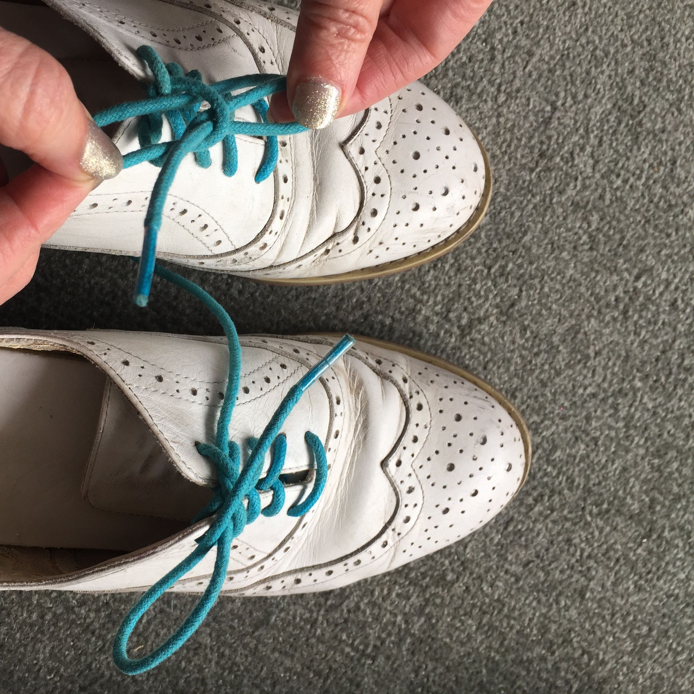 Snapshot of Alternative Methods To Standard Shoelace Tying