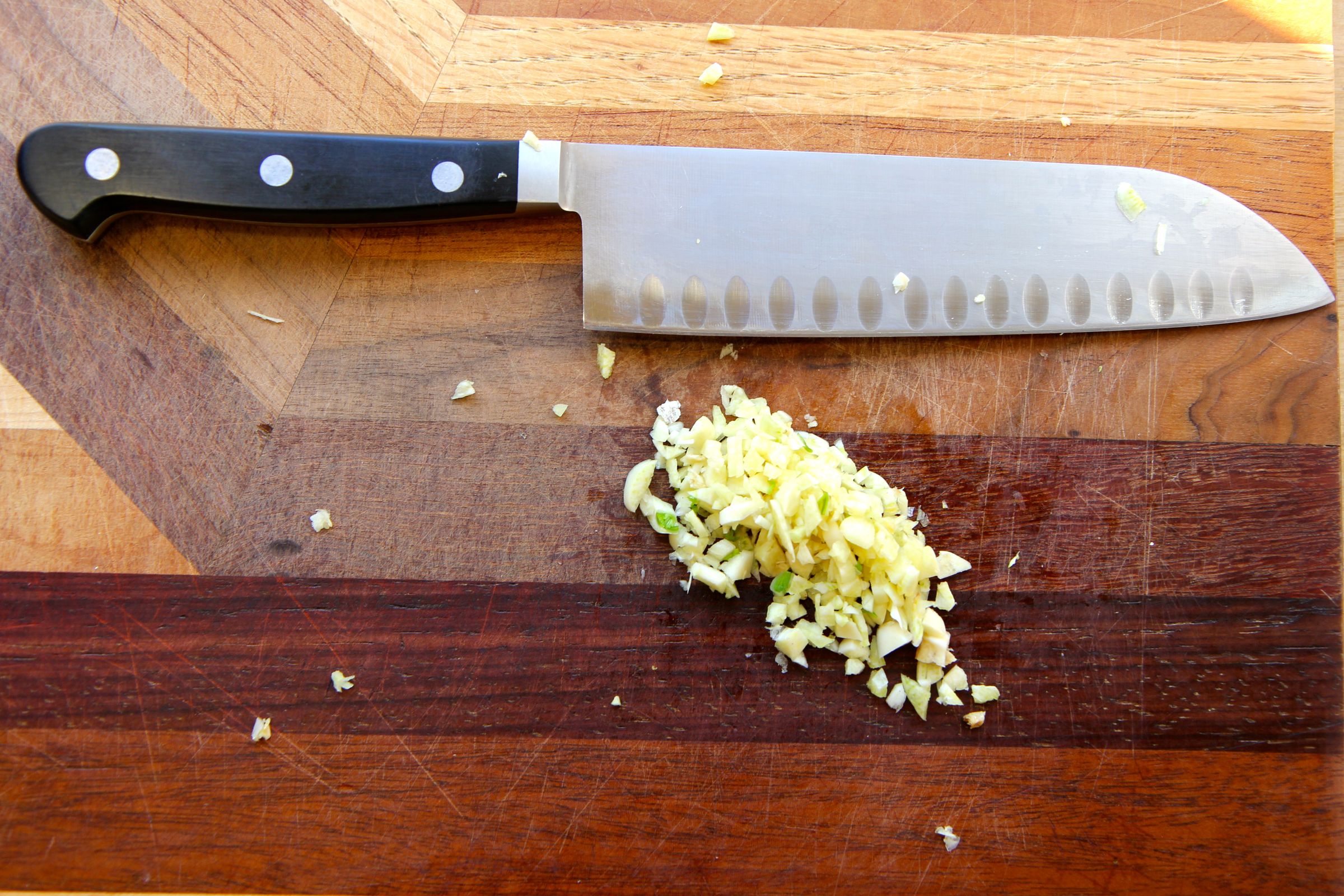 How to Chop Garlic 8 Steps (with Pictures) Instructables