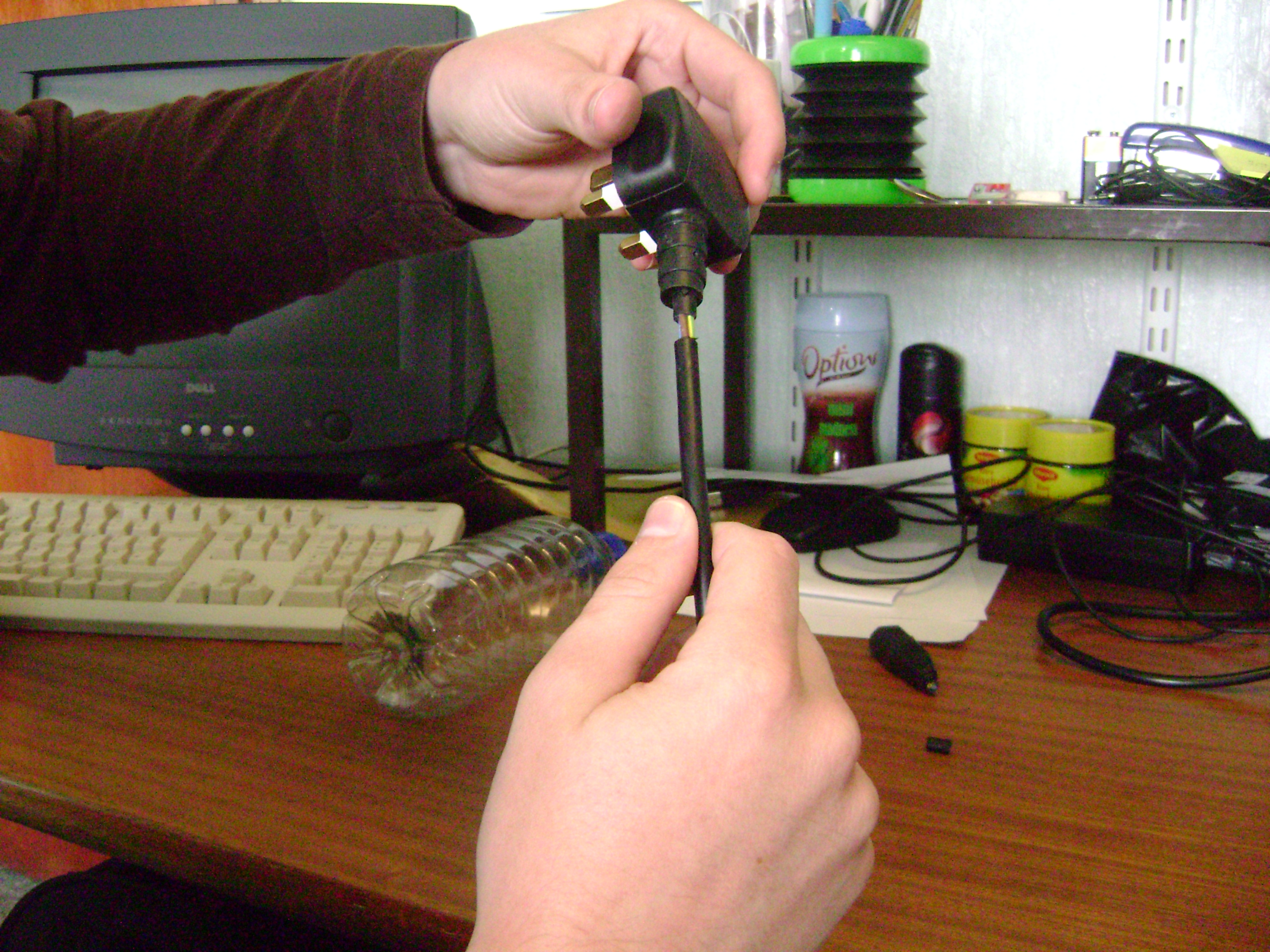 How to Make a Syphon Without Getting Anything in Your Mouth 4 Steps