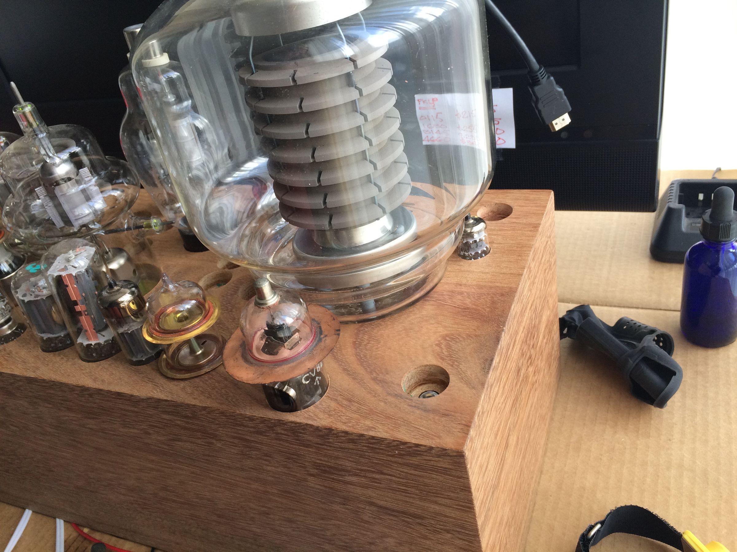Huge Vacuum Tube Light Fixture. 8 Steps (with Pictures) Instructables