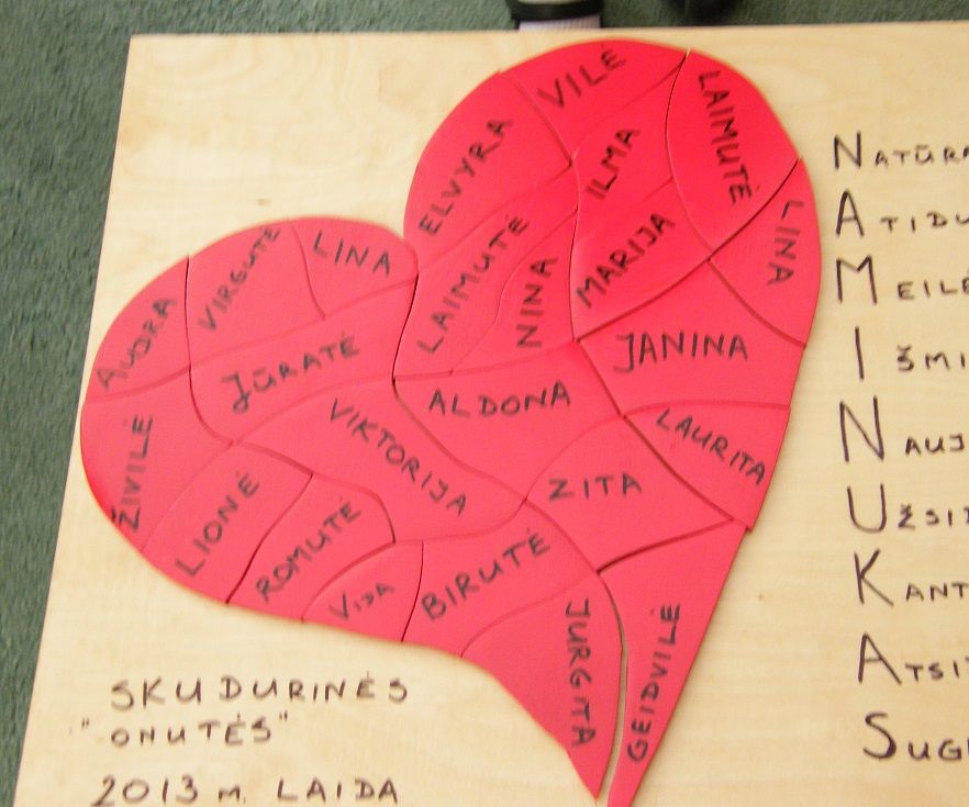 A Puzzle Heart for Kindergarten Graduation Celebration
