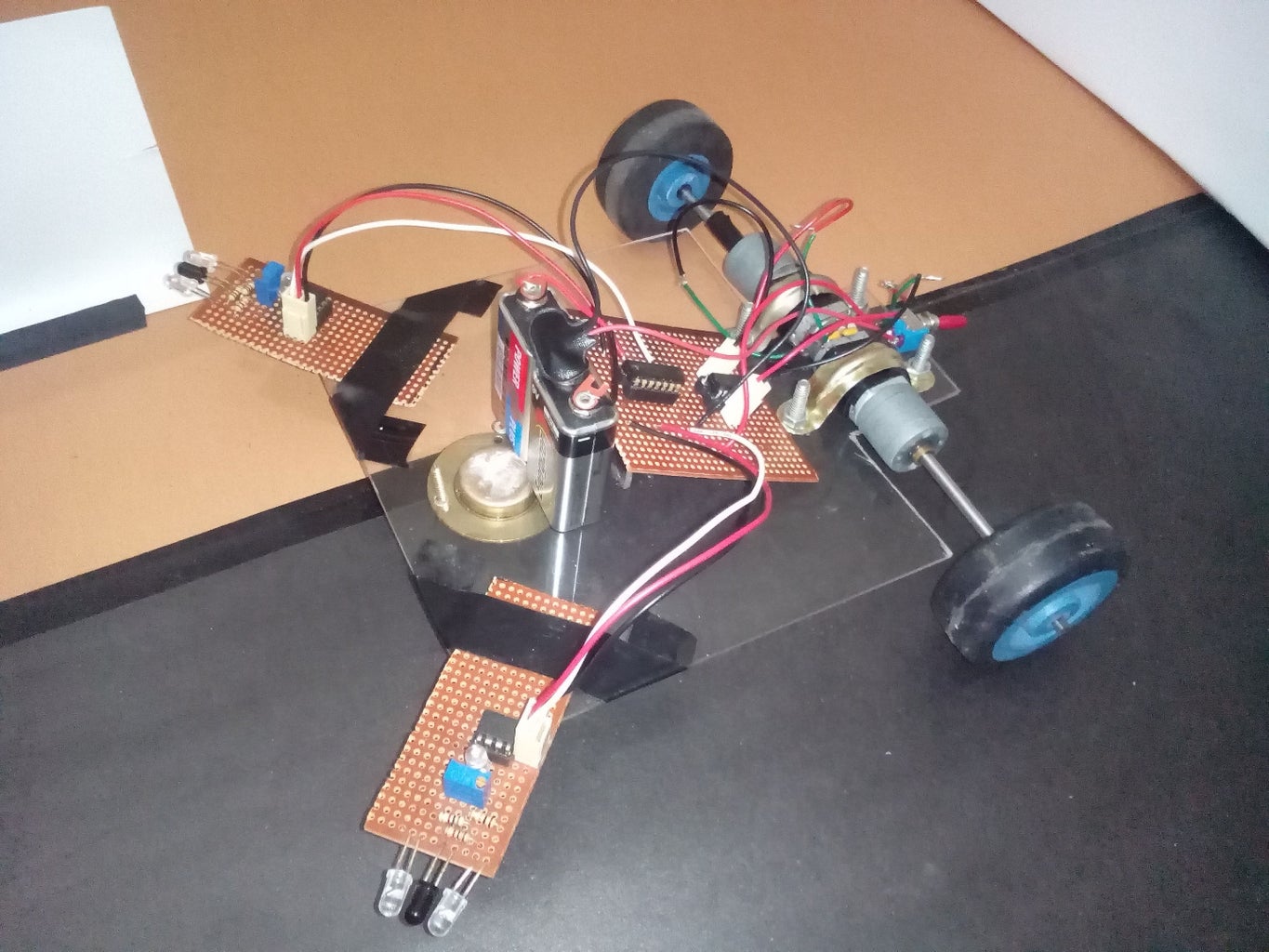 Obstacle Avoiding Robot With IR Sensors Without Microcontroller : 6 ...