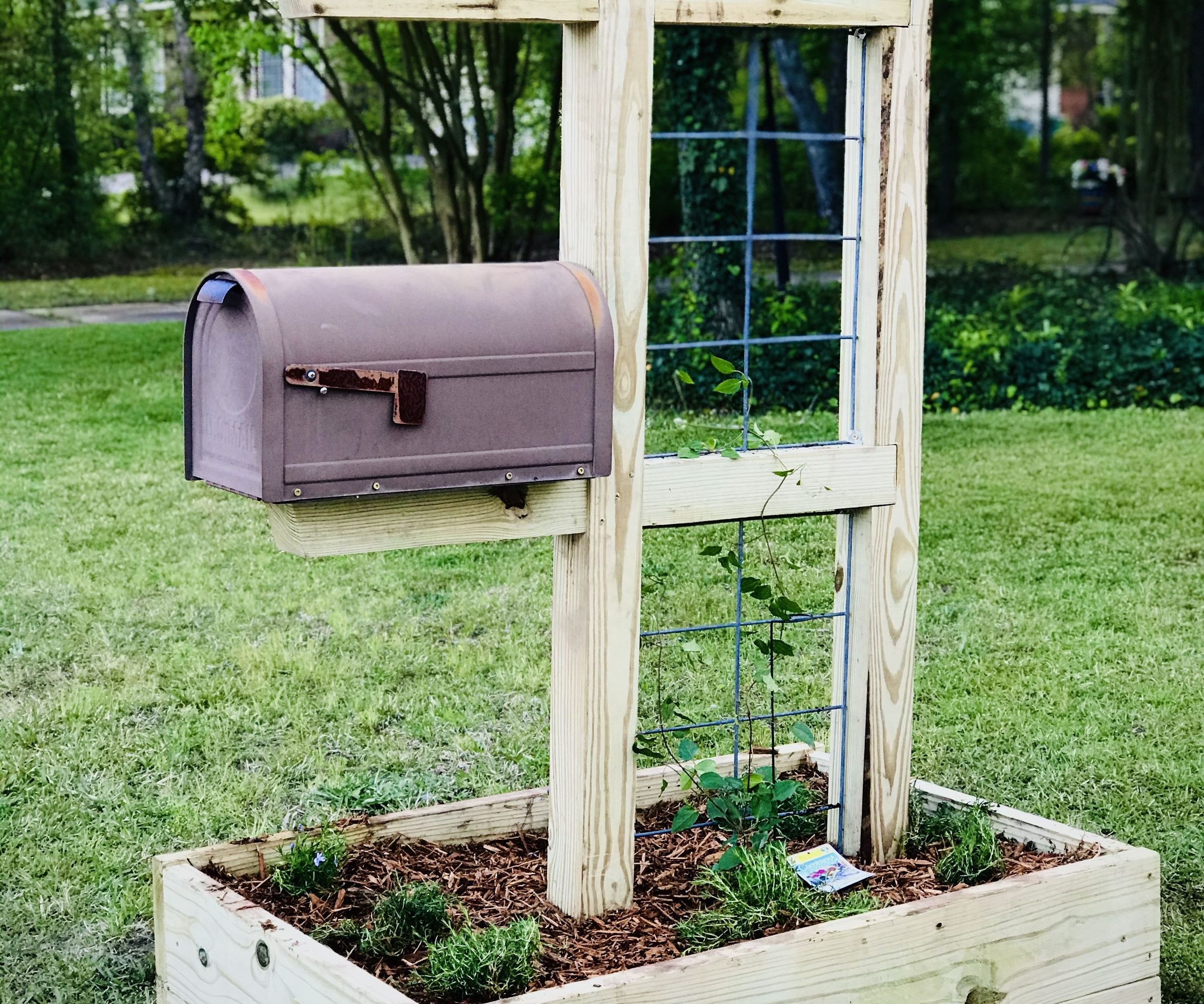 Mailbox Post With Trellis and Garden Box