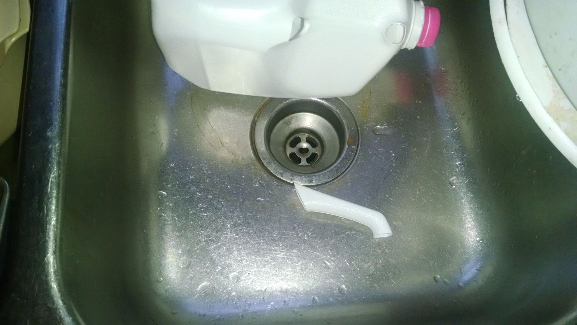 Laptop Cable Management 4 Steps Instructables