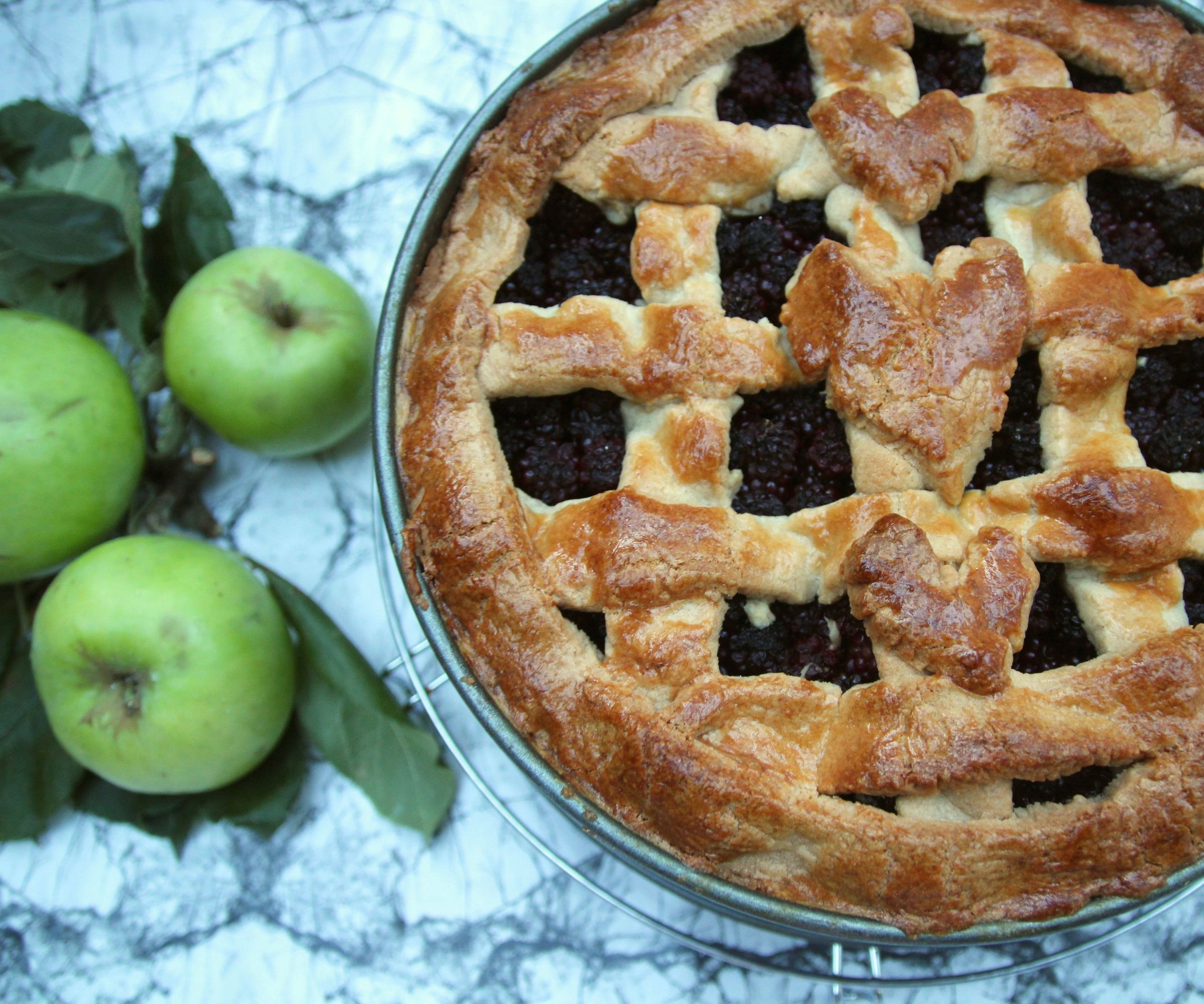 How to Make Organic Dutch Blackberry Apple Pie | Pie Recipe