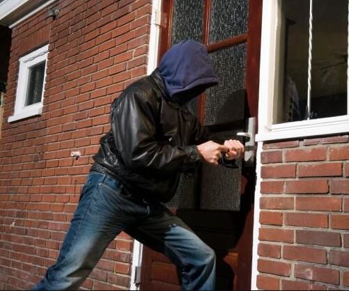 Secure Your Home From Burglars in Daytime