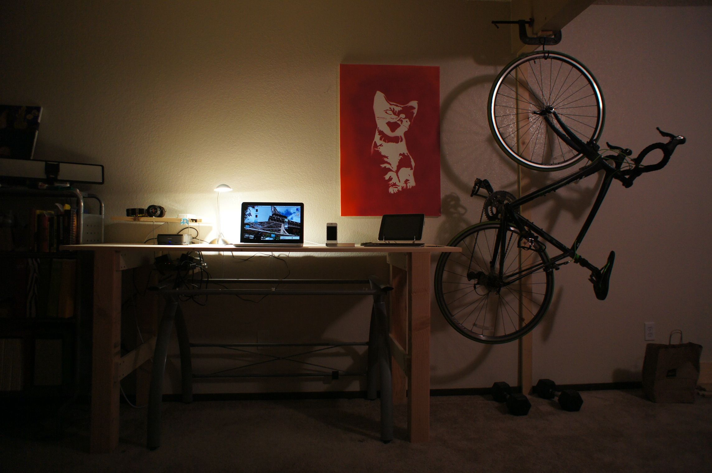 Build a Very Simple Desk With Only a Dremel (and a Screwdriver)