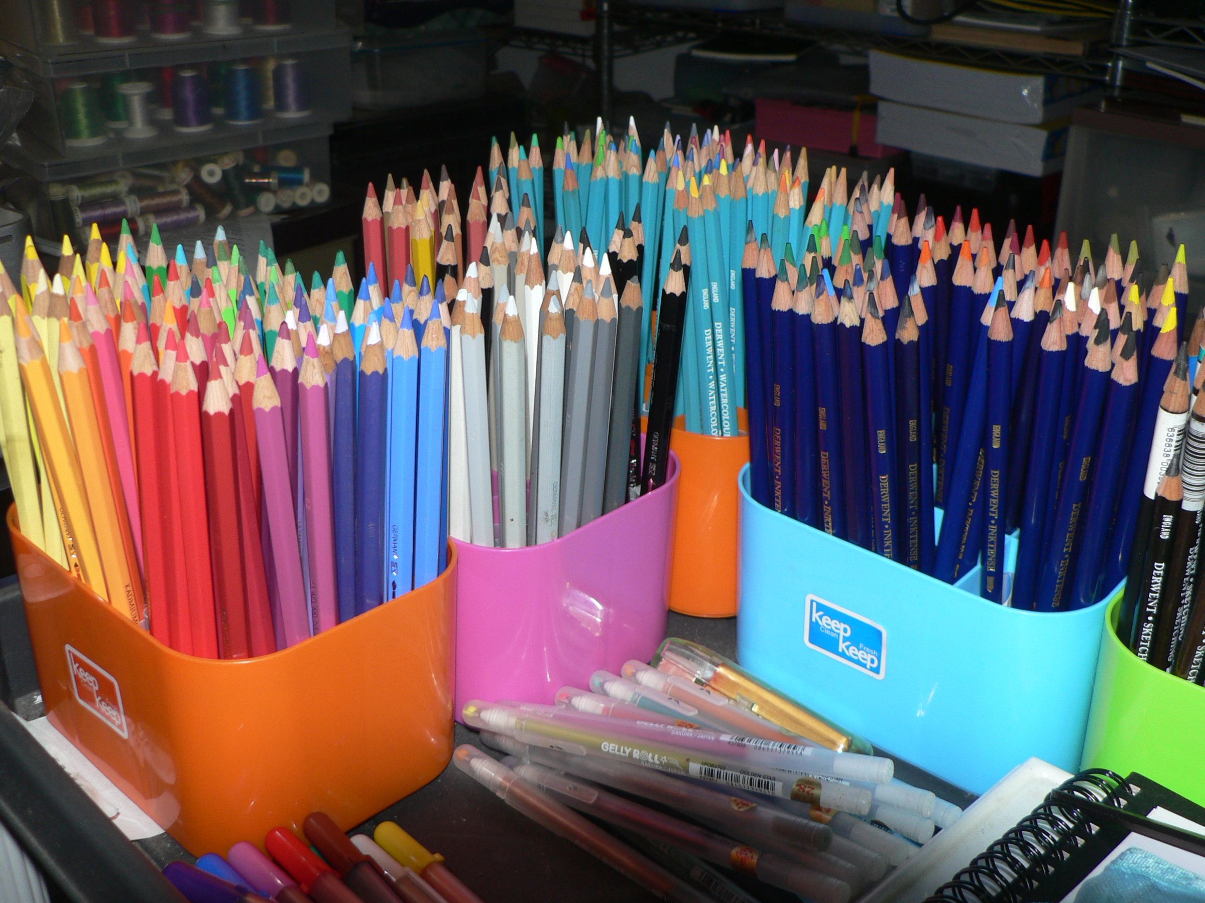 Modify a Pencil Holder to Keep All Pens and Pencils STANDING Up.
