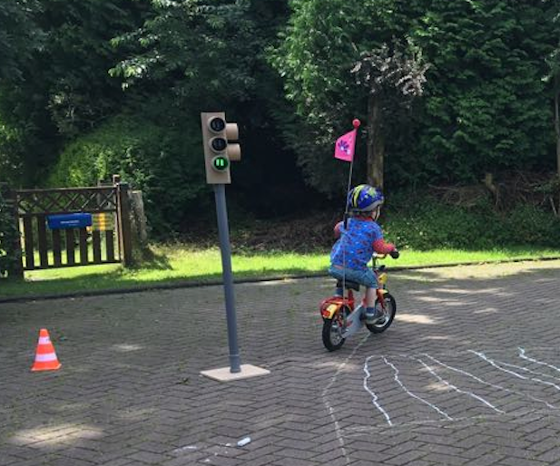 IoT-Toy-Trafficlight ( Spielzeugampel ) 