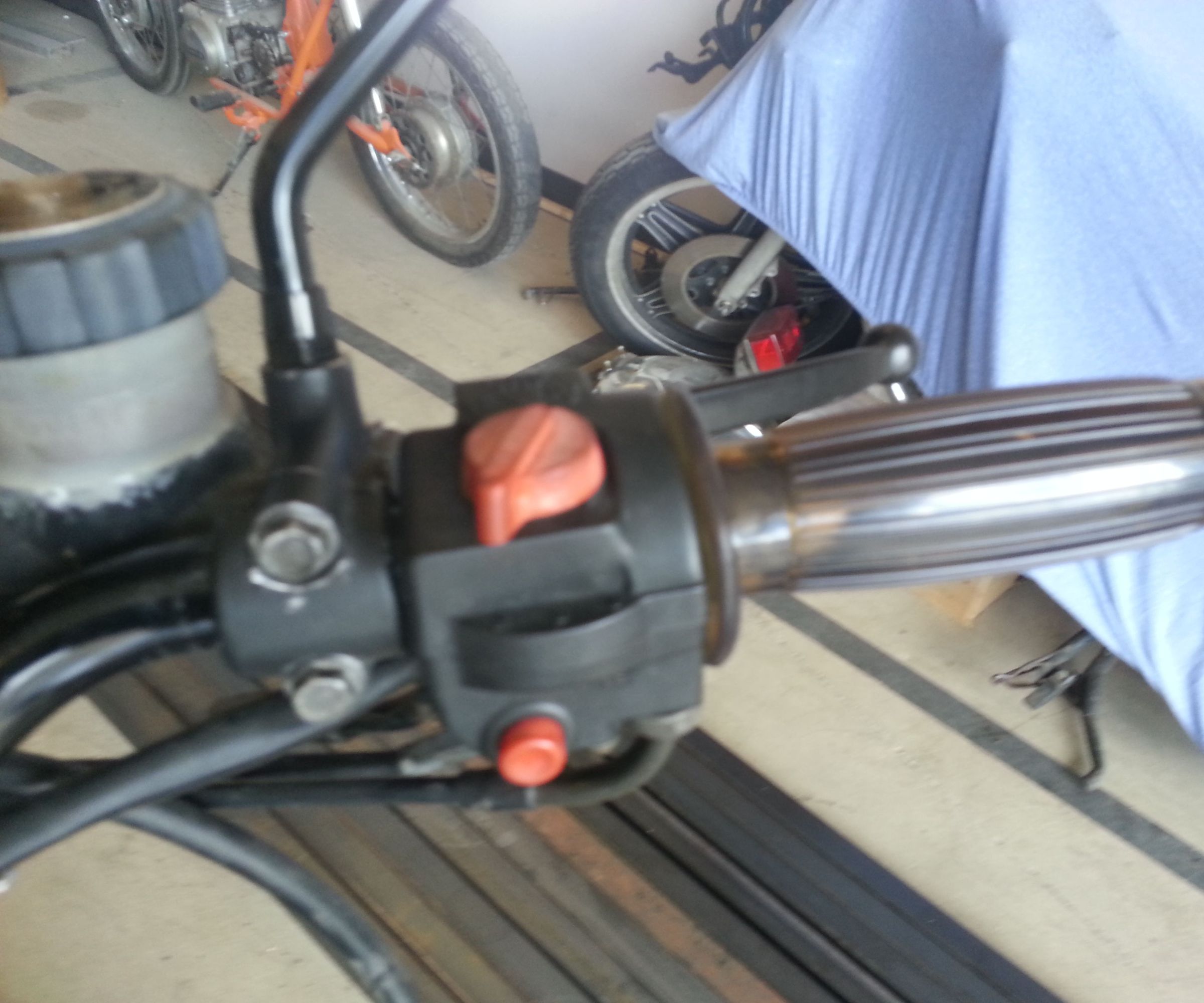 How to Change Motorcycle Grips