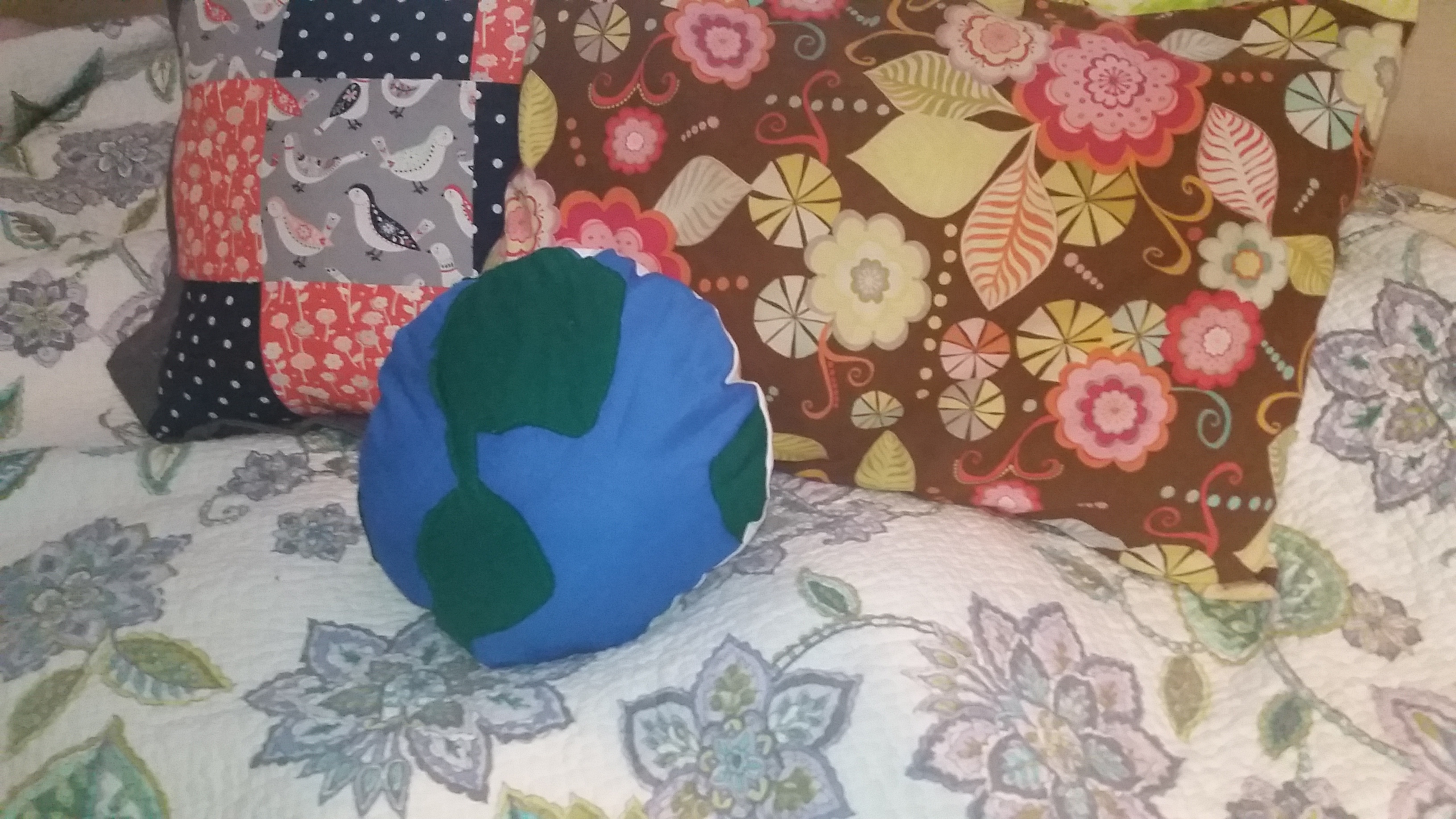 Earth Throw Pillow 4 Steps (with Pictures) Instructables