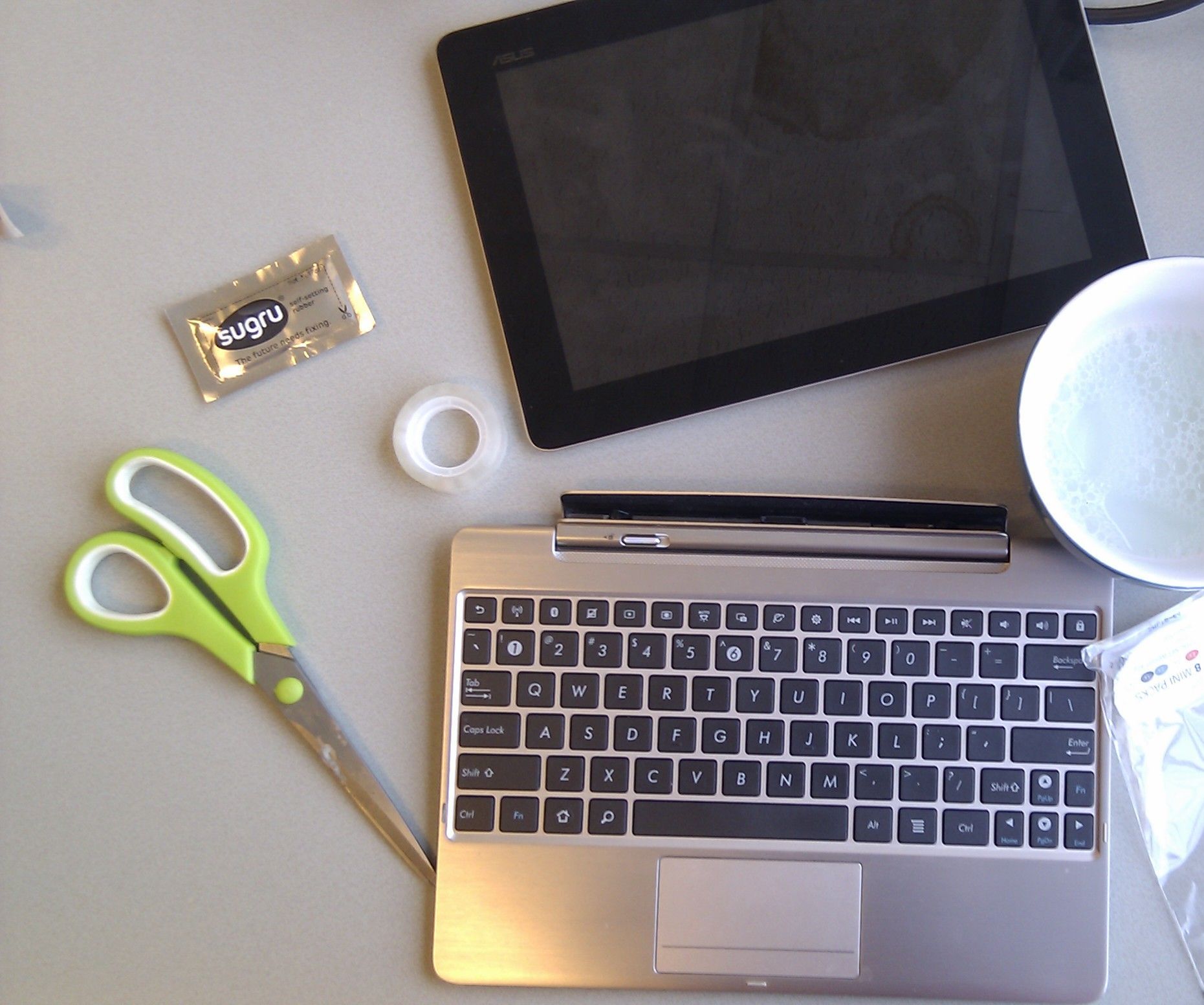 Sugru Tablet Dock Fix (TF201)