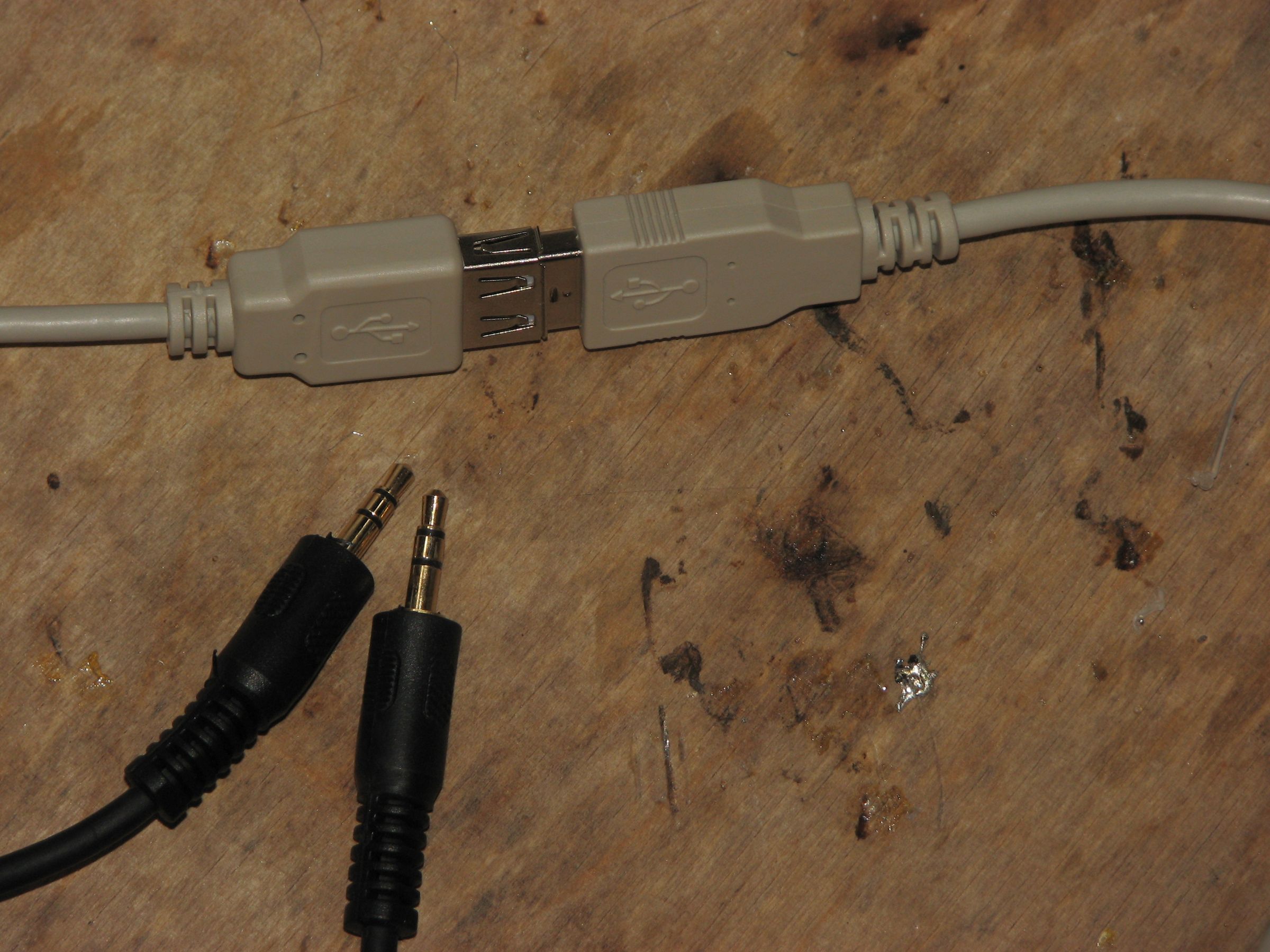 Expandable Audiocable for Less Than 3 Bucks!
