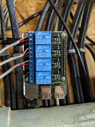 Raspberry Pi Garage Door Opener