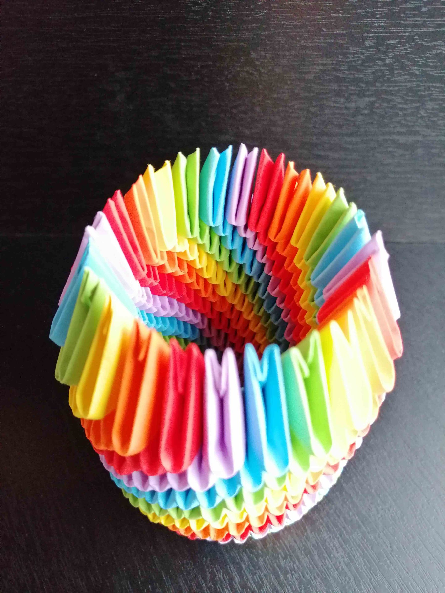 DIY Rainbow 3D Origami Pencil Holder 8 Steps (with Pictures
