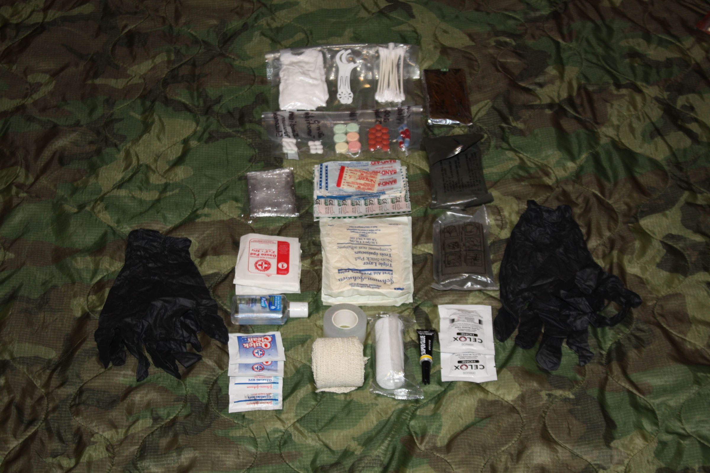 IFAK (Individual First Aid Kit)