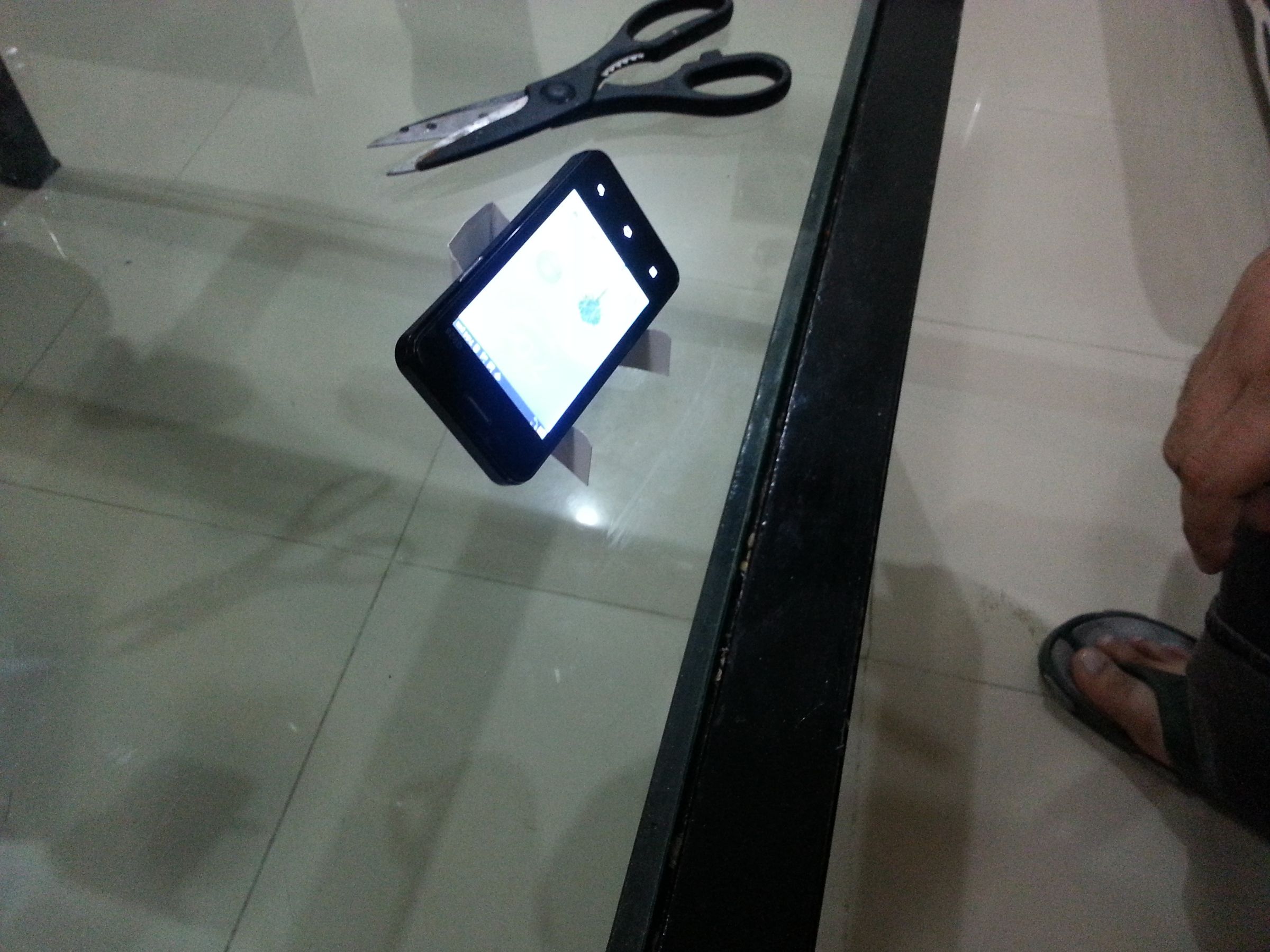 Cell Phone Desktop Movie Stand