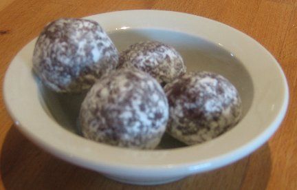 How to make traditional Bourbon Balls