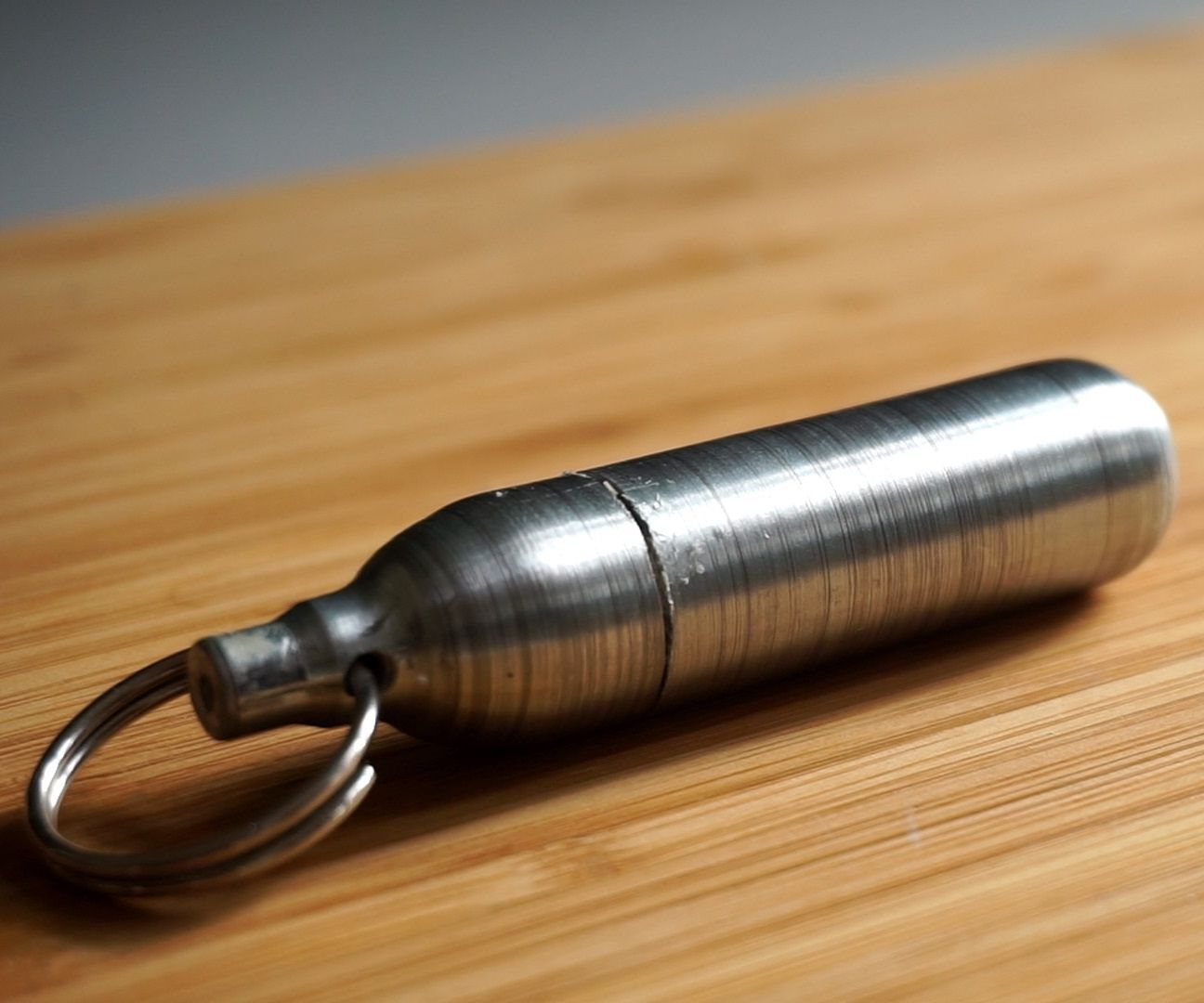 DIY SURVIVAL CONTAINERS FROM CO2 CARTIGES