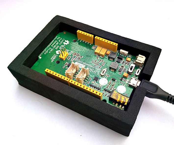 LinkIt ONE Box Hack