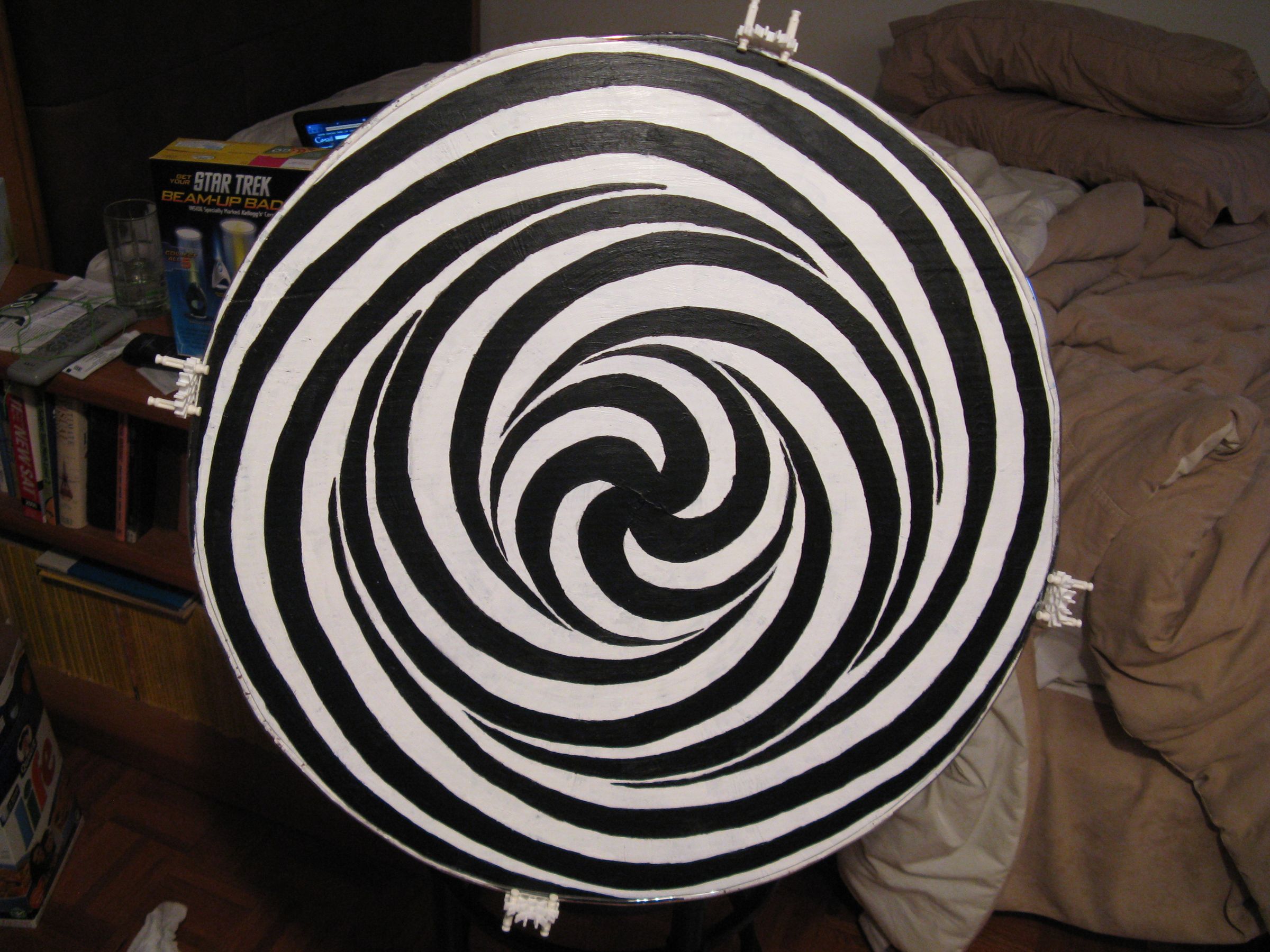 Make a Motorized LSD Spiral - a Powerful Illusion on Your Wall!